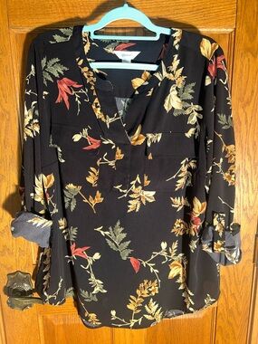 CJ Banks Black Floral V-Neck Blouse with Fall Leaf Print